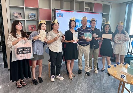 快乐之蓝，，，，，最先绽放